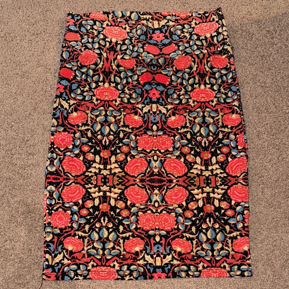 LuLaRoe Vibrant Patterned Pencil Skirt